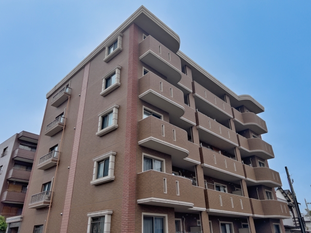 マンションの屋上防水工事とは？種類や特徴など基礎知識を解説！