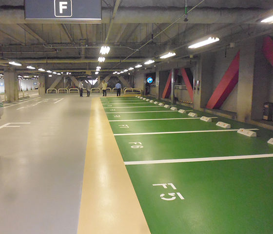 施工事例　 東京国際空港立体駐車場 床面防水工事